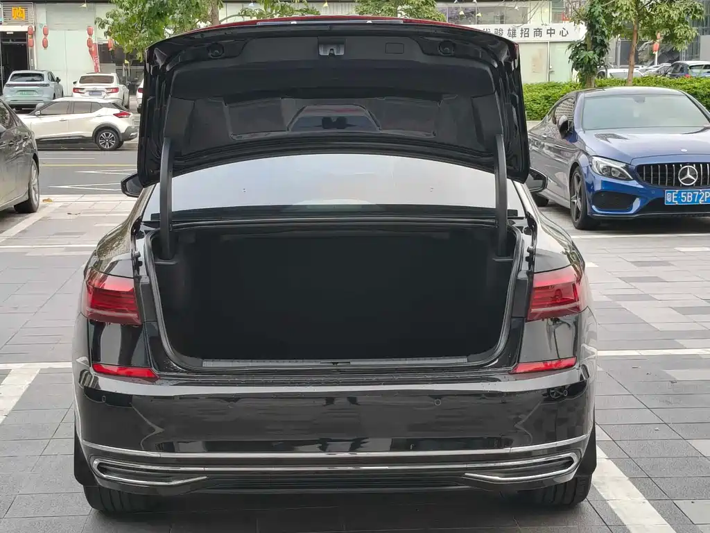 Volkswagen Passat 2022 330TSI Elite