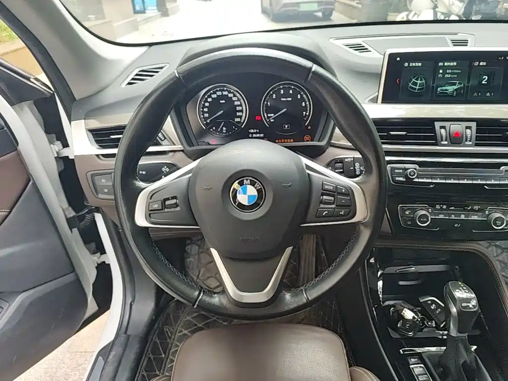 BMW X1 New Energy — миниатюра 11