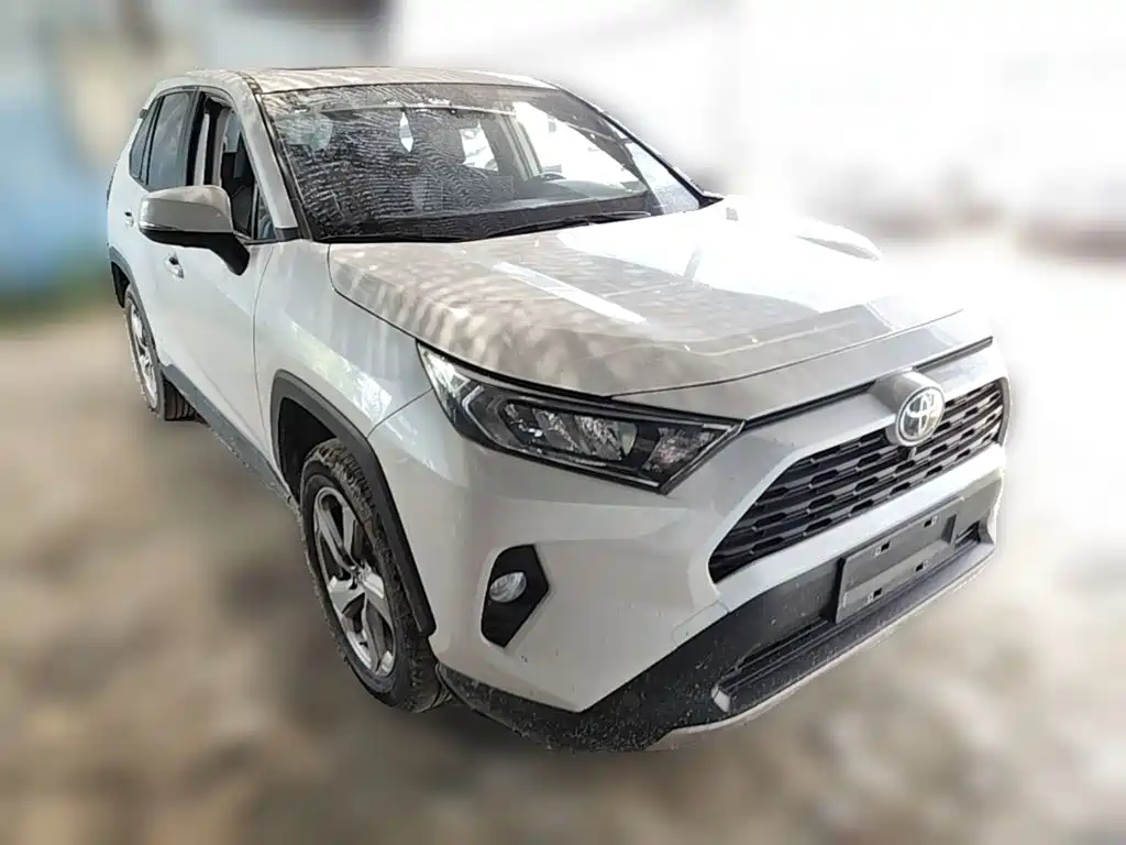 Toyota RAV4 — миниатюра 6