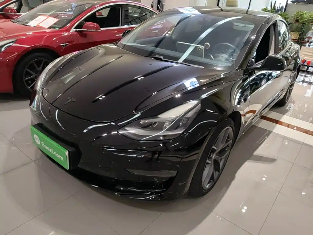 Tesla Model 3 — миниатюра 2