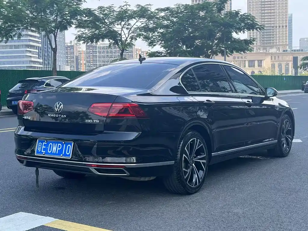 Volkswagen Magotan 2021 330TSI DSG 30