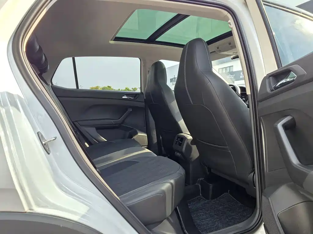 Volkswagen T-Cross — миниатюра 13