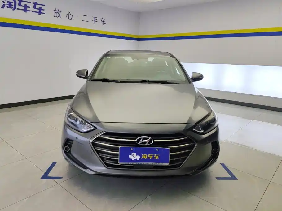 Hyundai Elantra — миниатюра 2