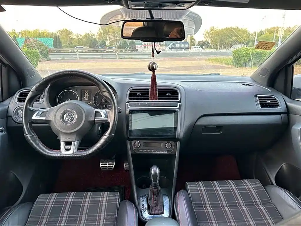 Volkswagen Polo — миниатюра 9