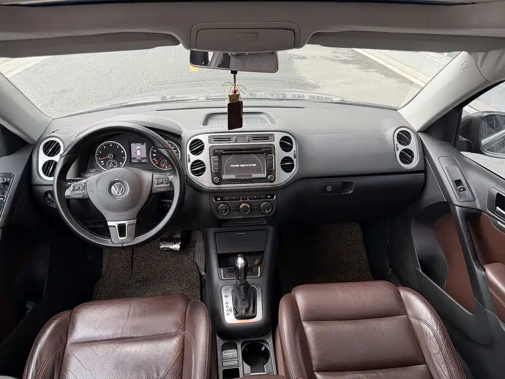 Volkswagen Tiguan 2013 1.8TSI AT Luxury