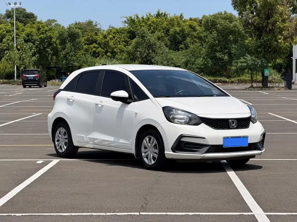 Honda Fit — миниатюра 8
