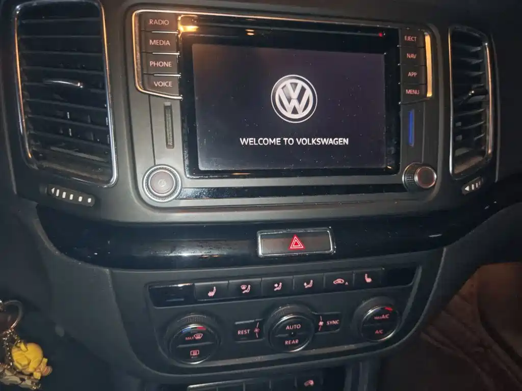 Volkswagen Sharan — миниатюра 9