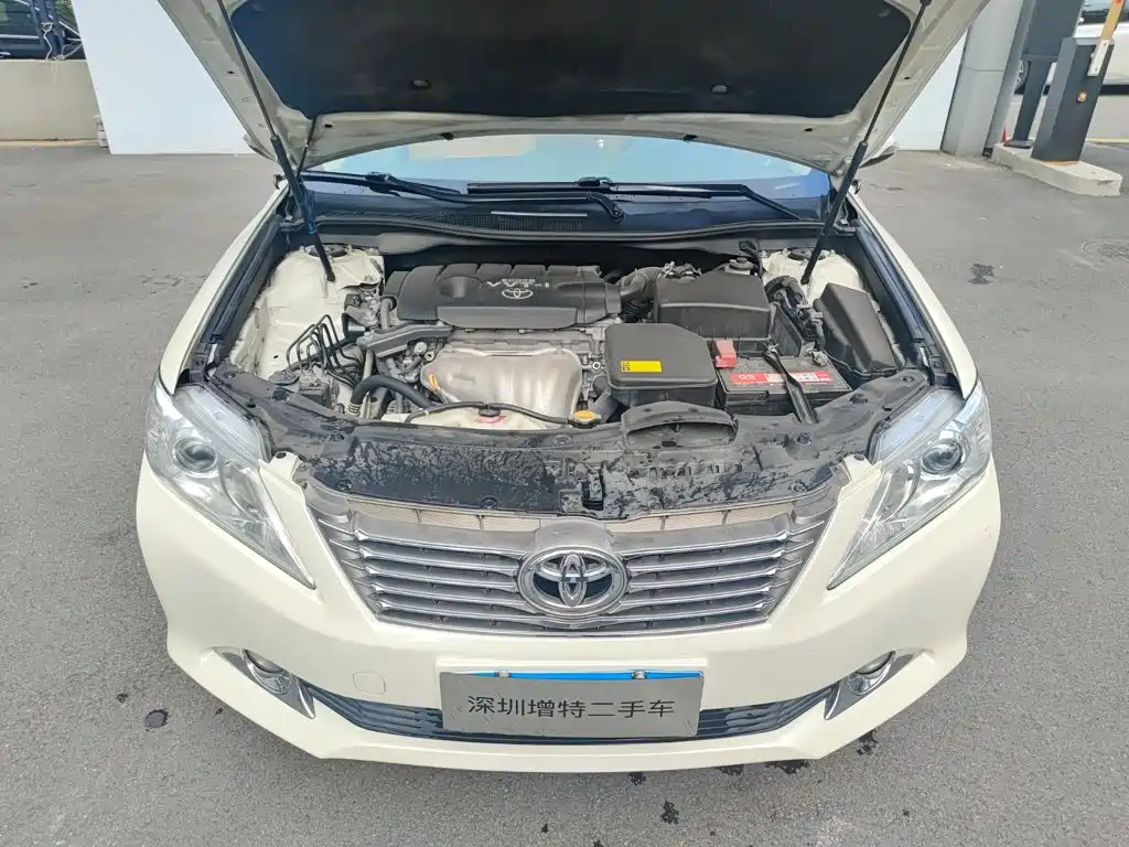 Toyota Camry — миниатюра 20