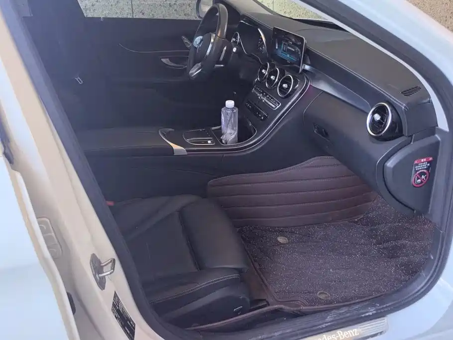 Mercedes-Benz C-Class — миниатюра 8