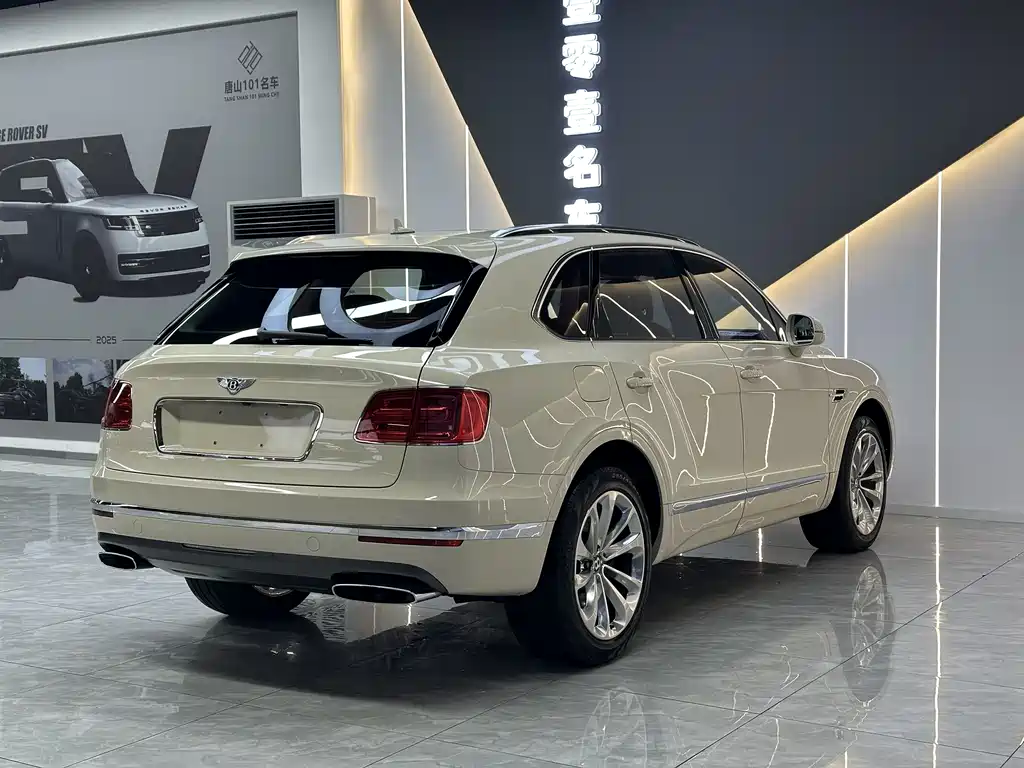 Bentley Bentayga 2017 6.0T Standard