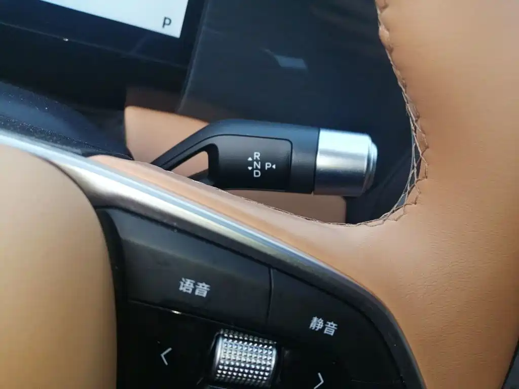 Geely Galaxy Galaxy L7 L7 2025 EM-i 115km +