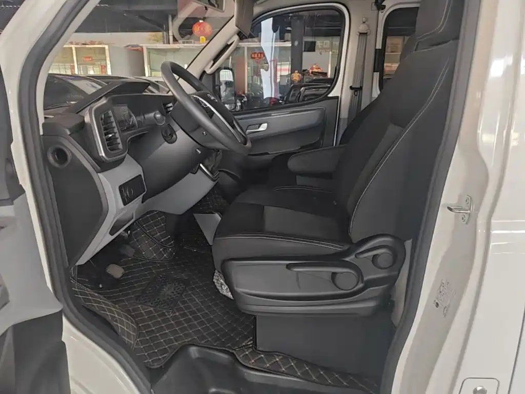 MAXUS V80 — миниатюра 15