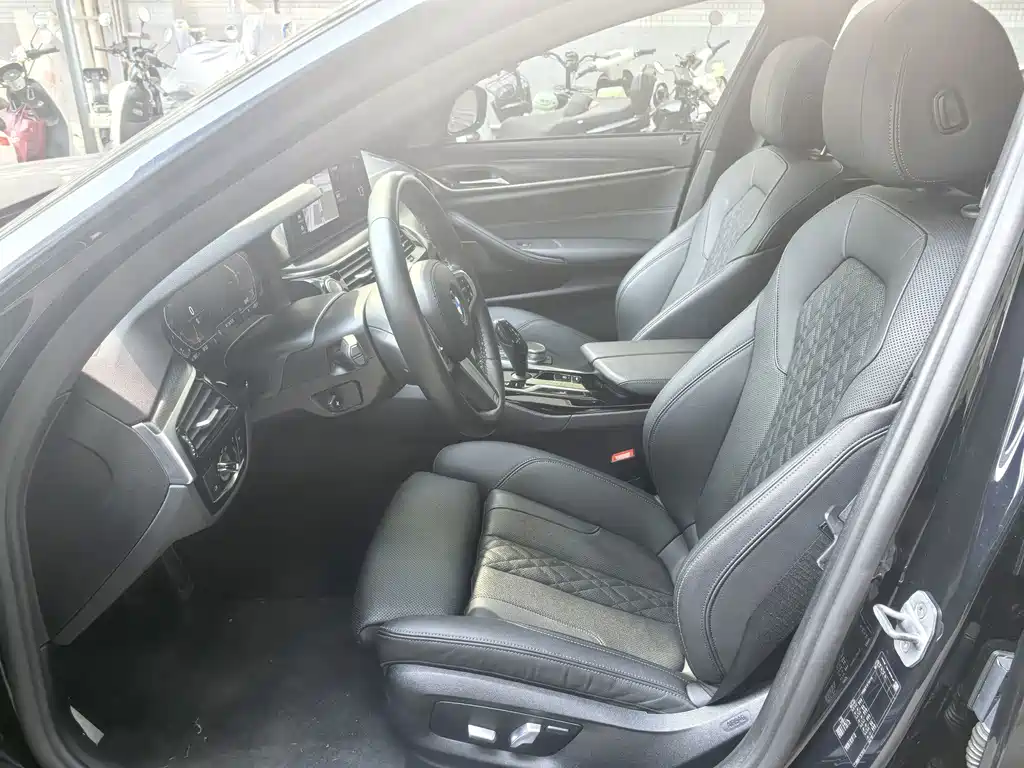 BMW 5 Series (Import) — миниатюра 15