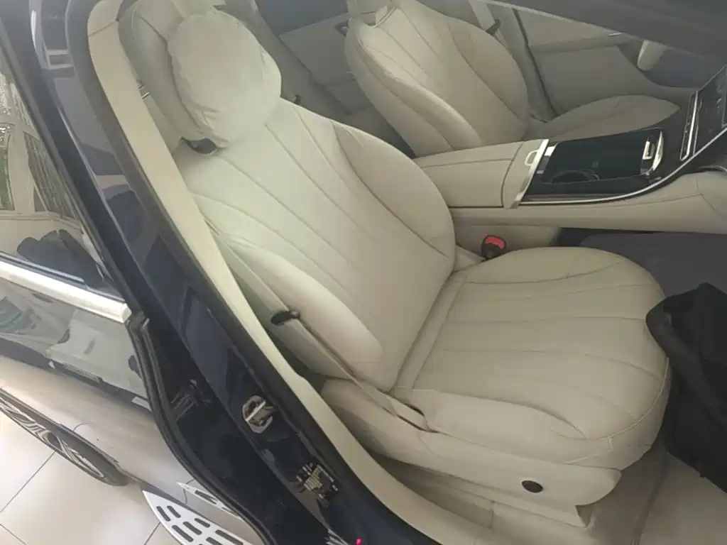 Mercedes-Benz EQE SUV — миниатюра 25