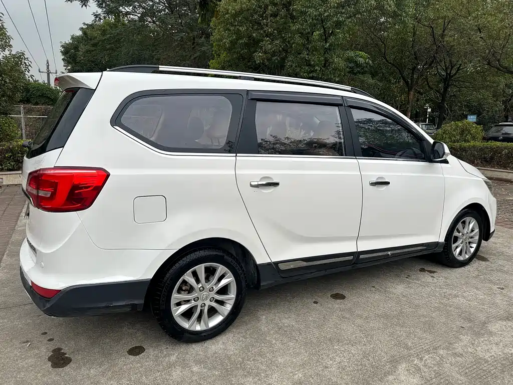 BAOJUN 730
