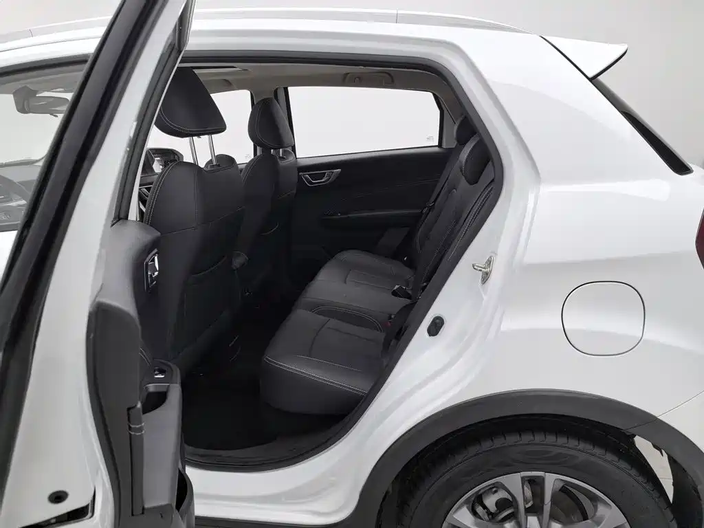 Geely Vision X3 — миниатюра 15