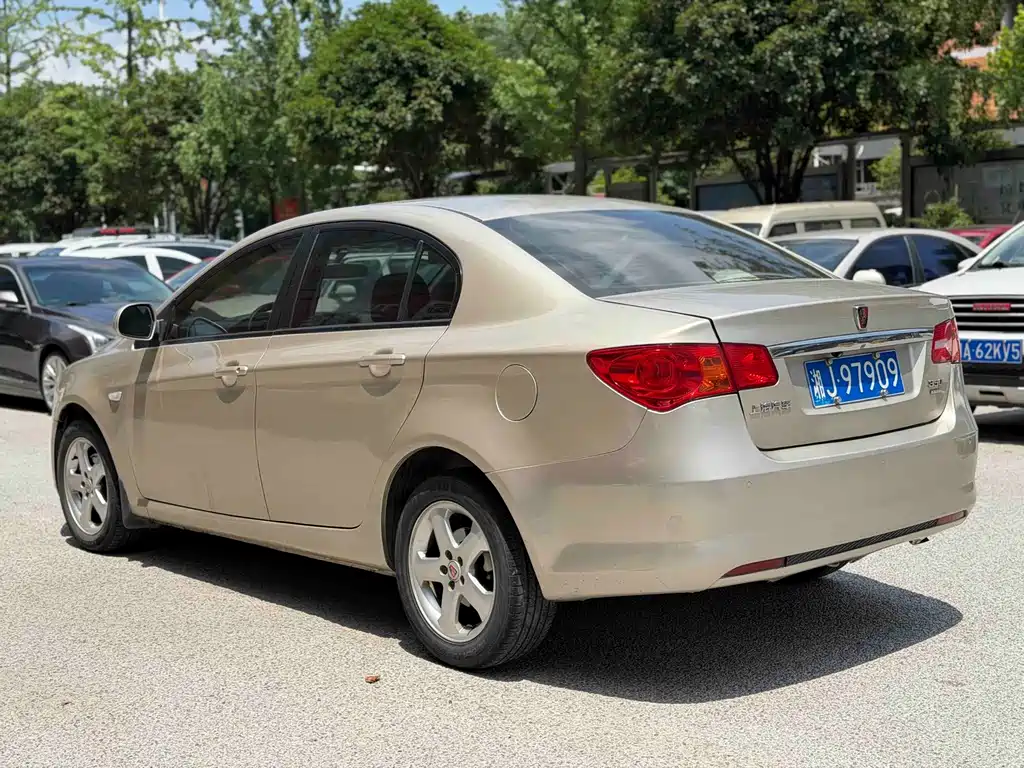 Roewe 350 — миниатюра 6