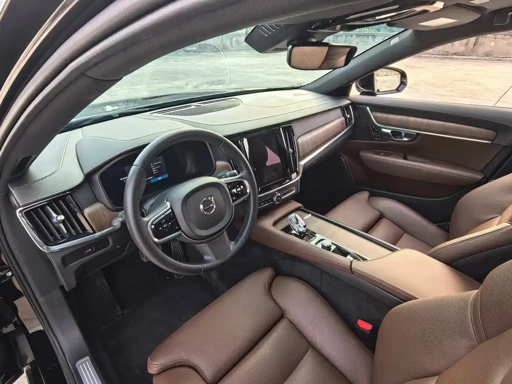 Volvo S90 — миниатюра 18