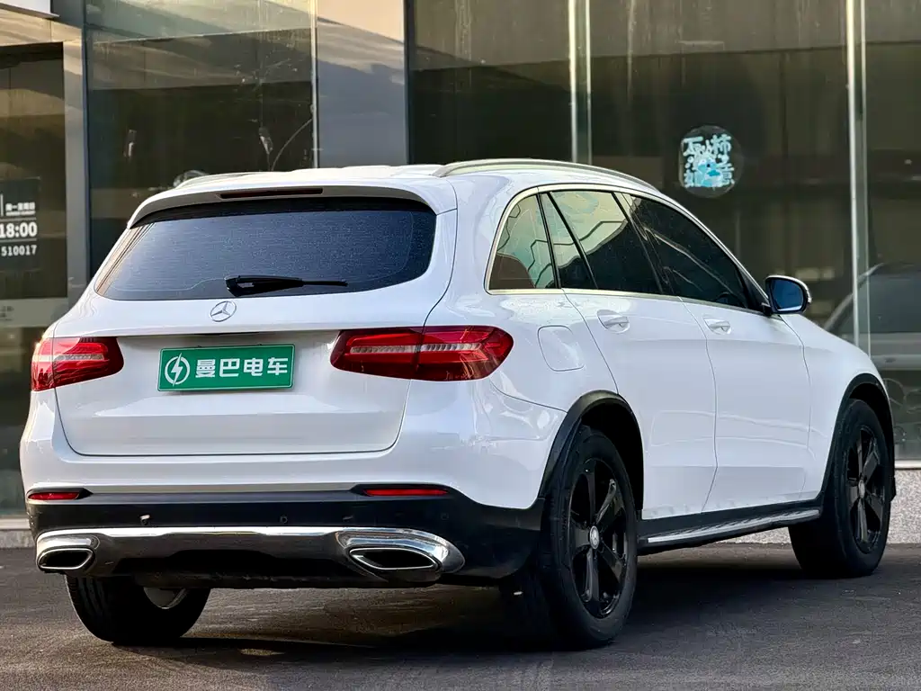 Mercedes-Benz GLC 2016 GLC 260 4MATIC Luxury