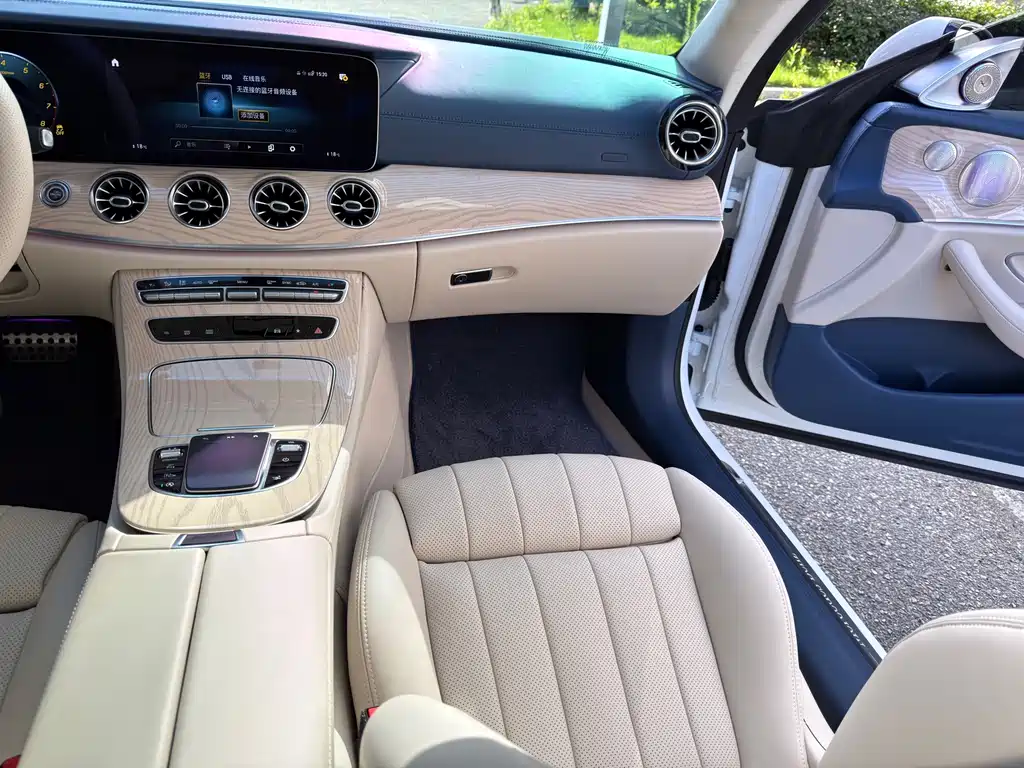 Mercedes-Benz E-Class (Import) — миниатюра 13