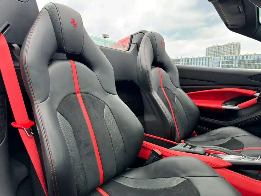 Ferrari F8 — миниатюра 4