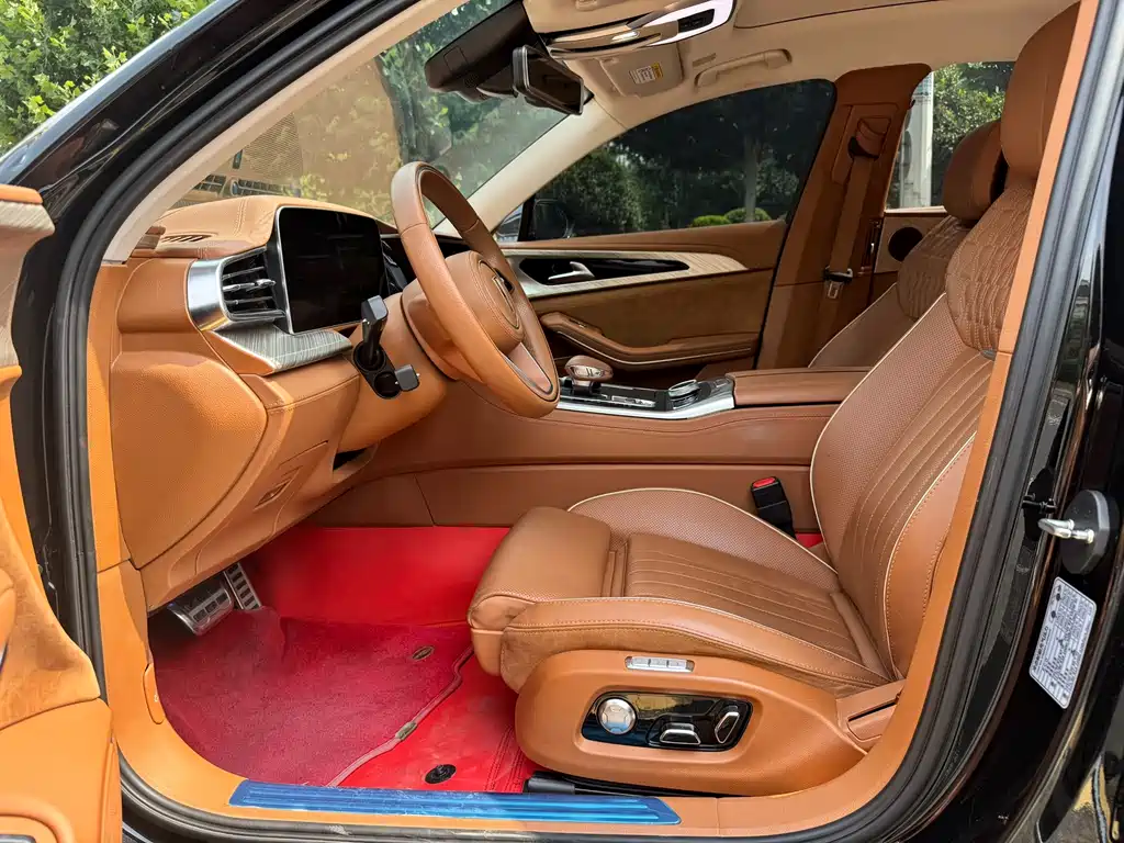 Hongqi H9 2022 2.0T