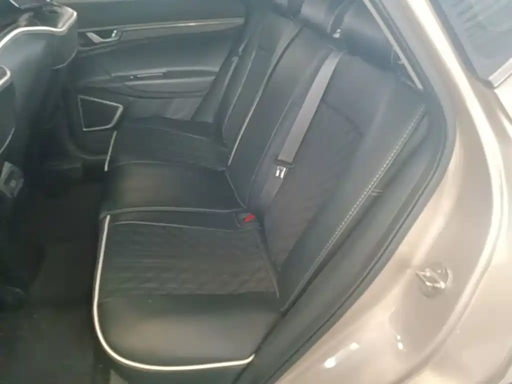 Geely Emgrand GS — миниатюра 17