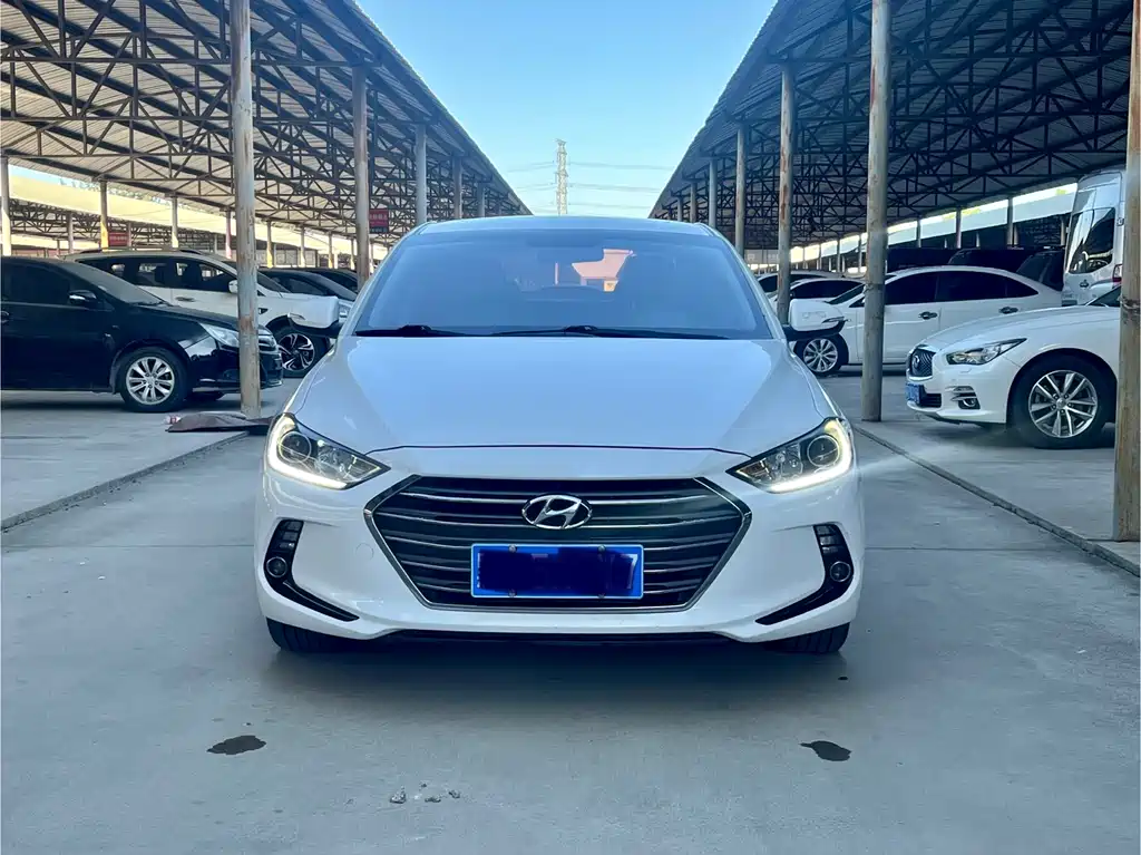 Hyundai Elantra 2018 1.6L AT 15