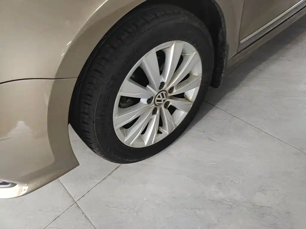 Volkswagen Sagitar — миниатюра 23