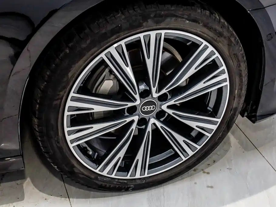 Audi A6L — миниатюра 32