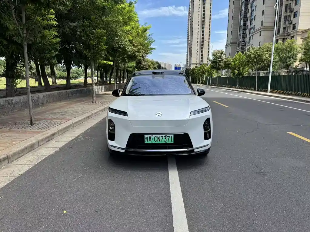 NIO ES8 — миниатюра 2