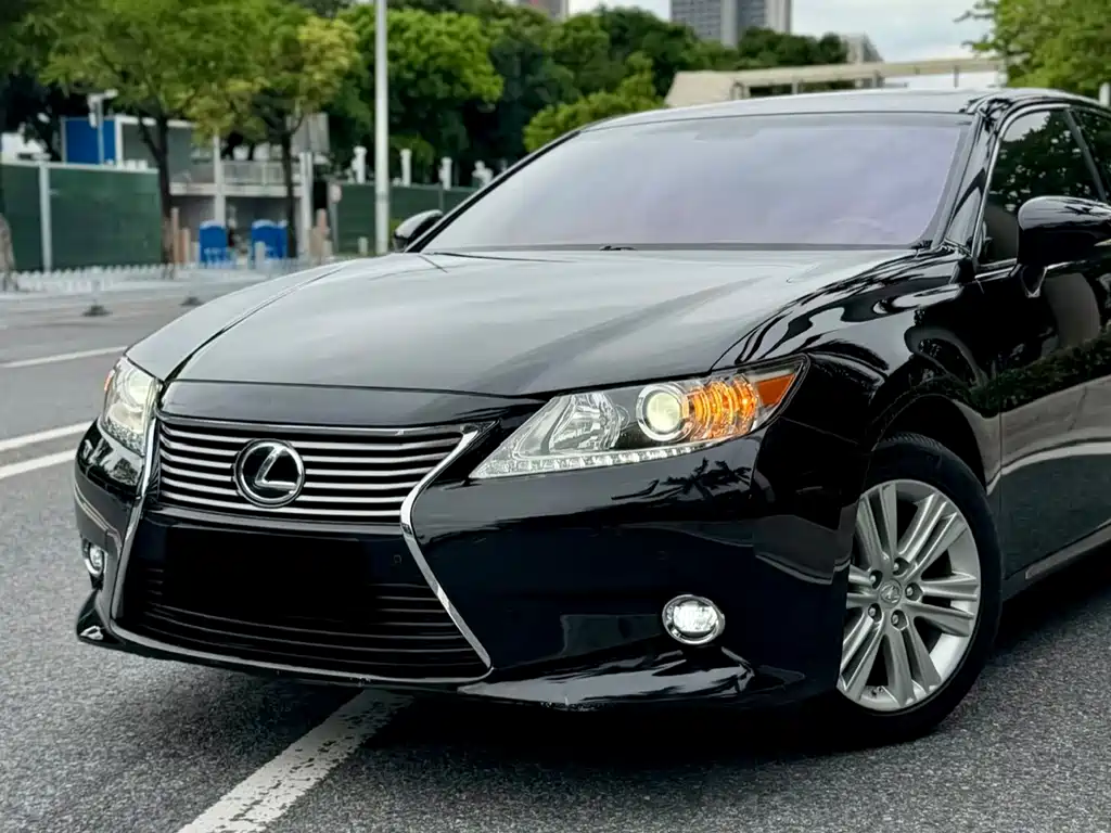 Lexus ES — миниатюра 2