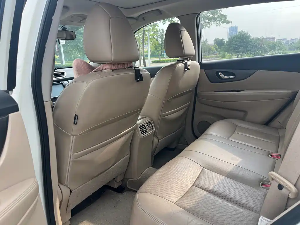 Nissan X-Trail 2014 2.0L CVT Comfort 2WD