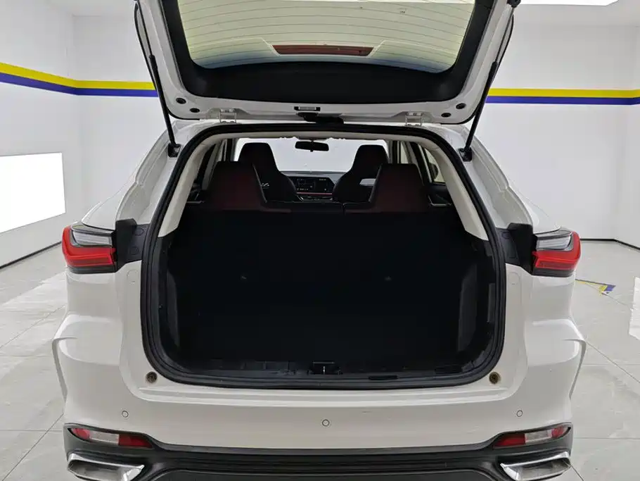 Oshan X5 2021 1.5T DCT Luxury