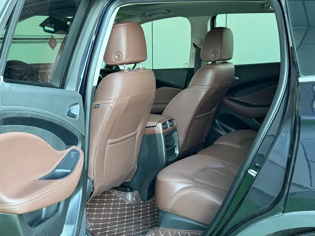 Buick Envision Plus — миниатюра 9