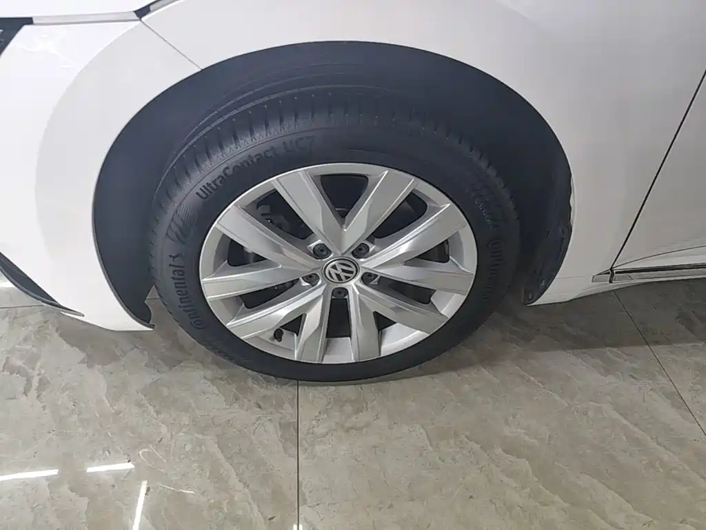 Volkswagen CC — миниатюра 23