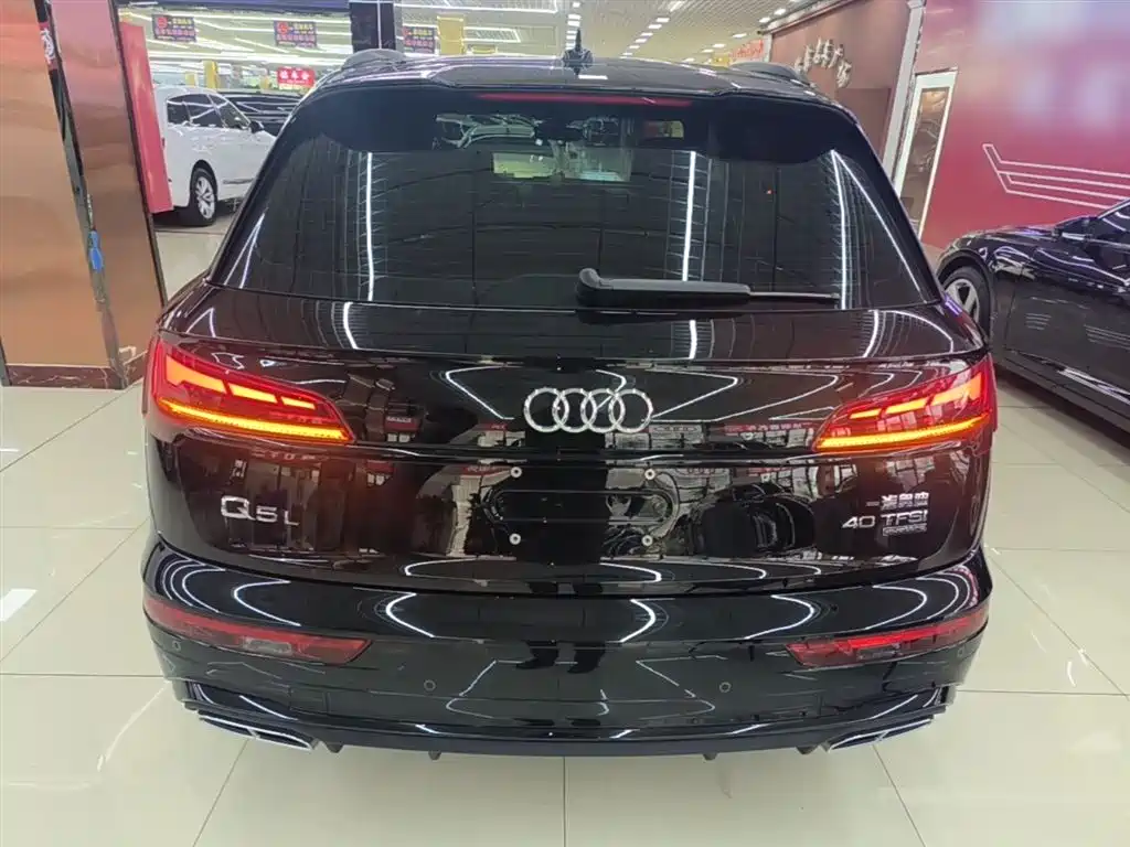 Audi Q5L 2025 40 TFSI Luxury