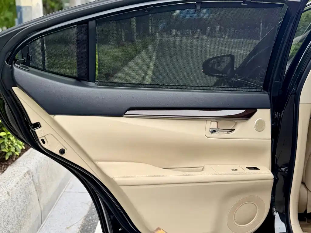 Lexus ES — миниатюра 23