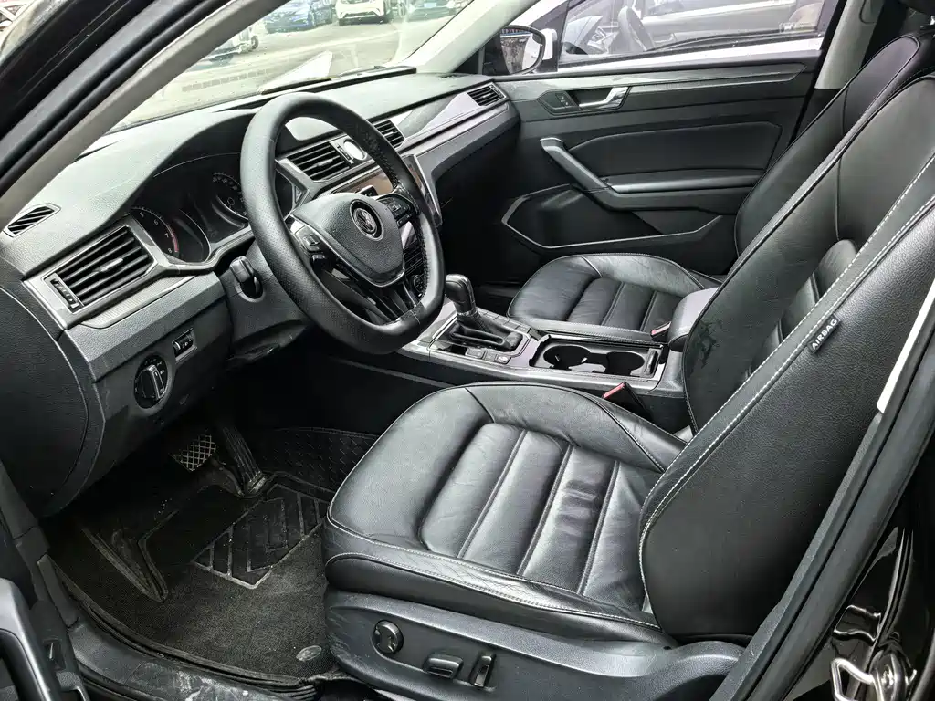 Volkswagen Passat — миниатюра 4