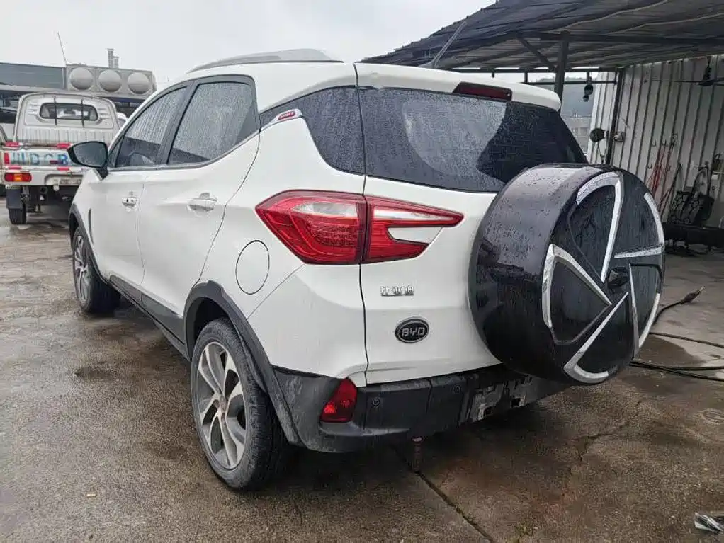 BYD Yuan 2016 1.5L MT Luxury