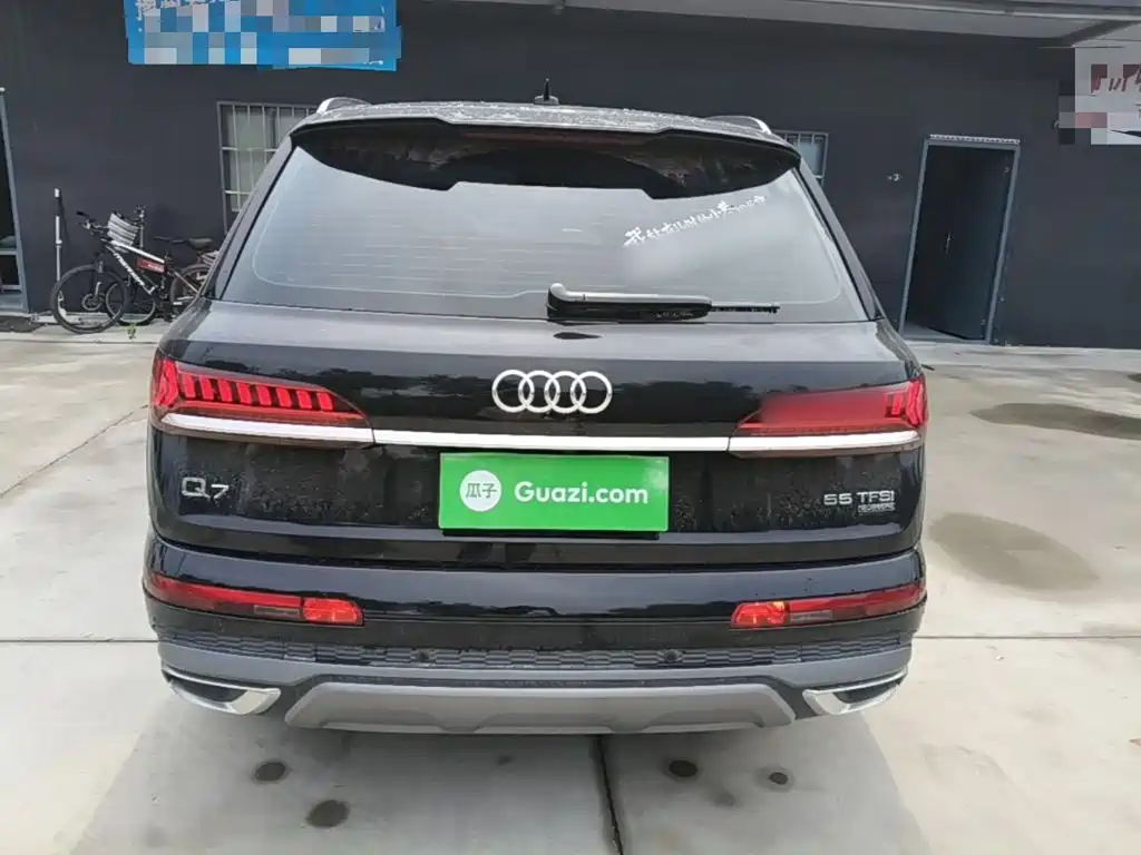 Audi Q7 2023 45 TFSI quattro S line Sport