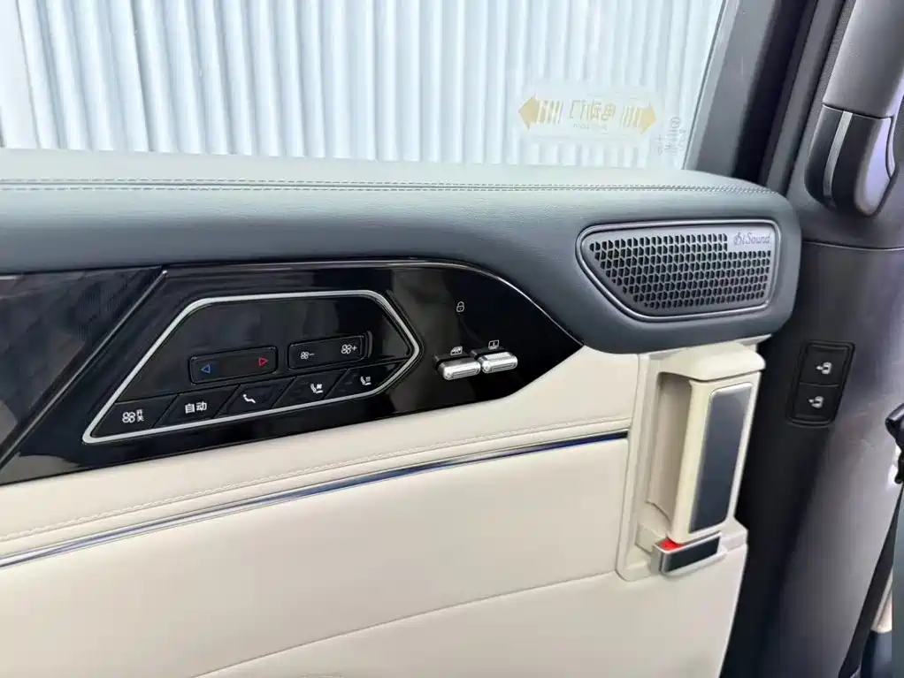 BYD Xia — миниатюра 13