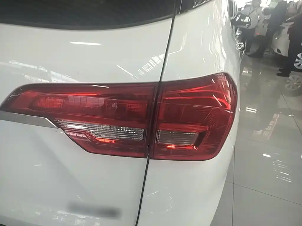 Haval M6 — миниатюра 8