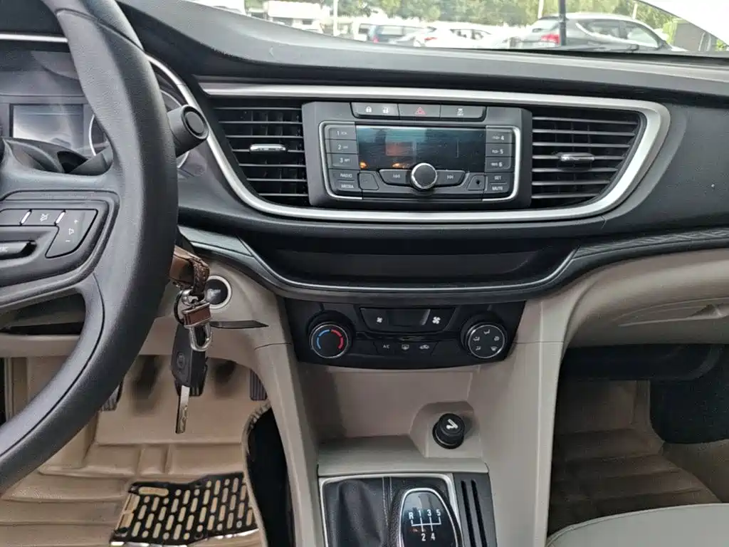 Buick Excelle — миниатюра 13