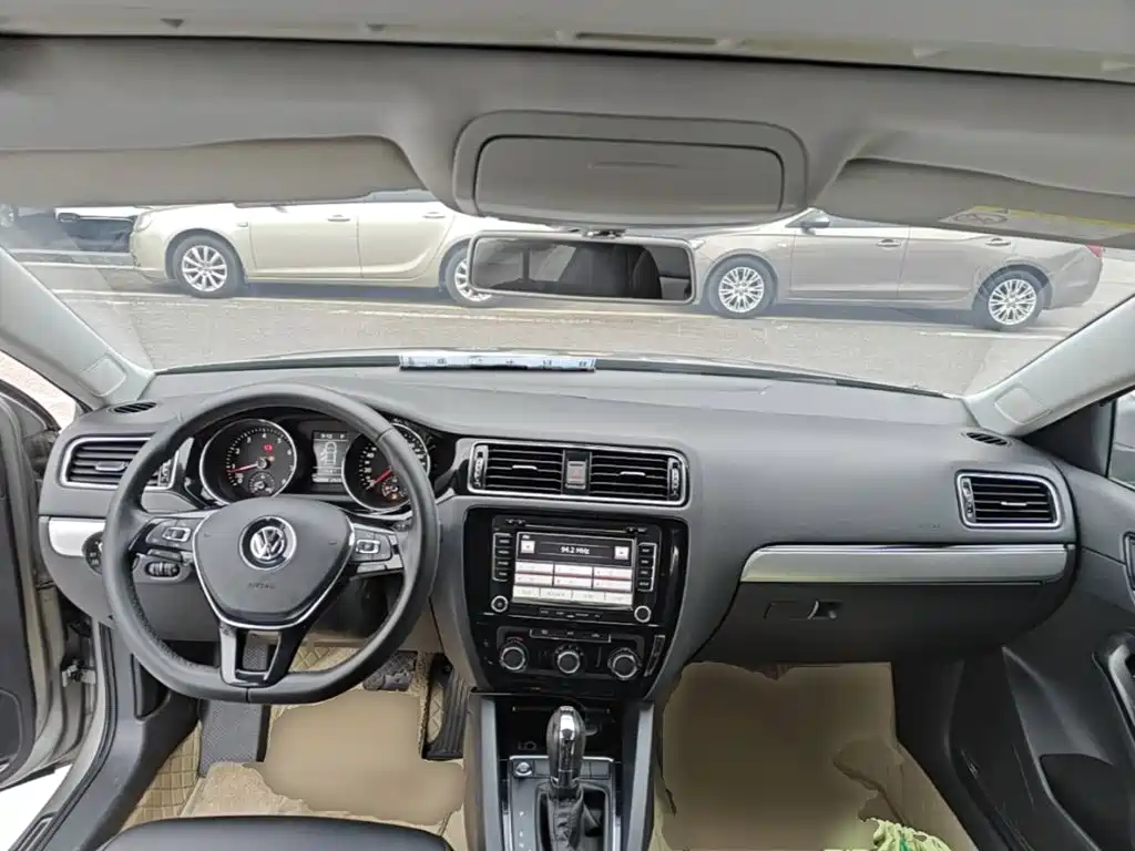 Volkswagen Sagitar — миниатюра 10