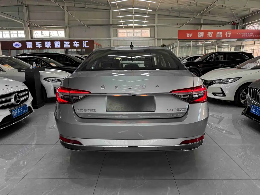 Skoda Superb 2023 TSI280 DSG Premium