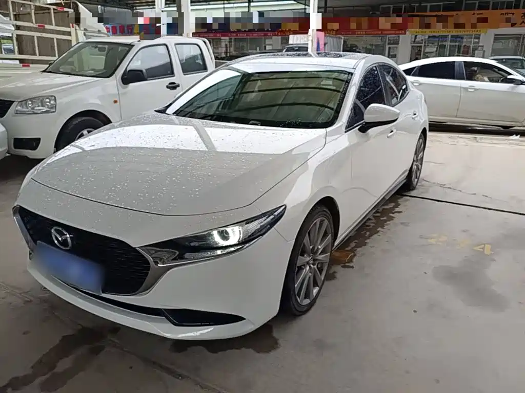 Mazda 3 Axela 2022