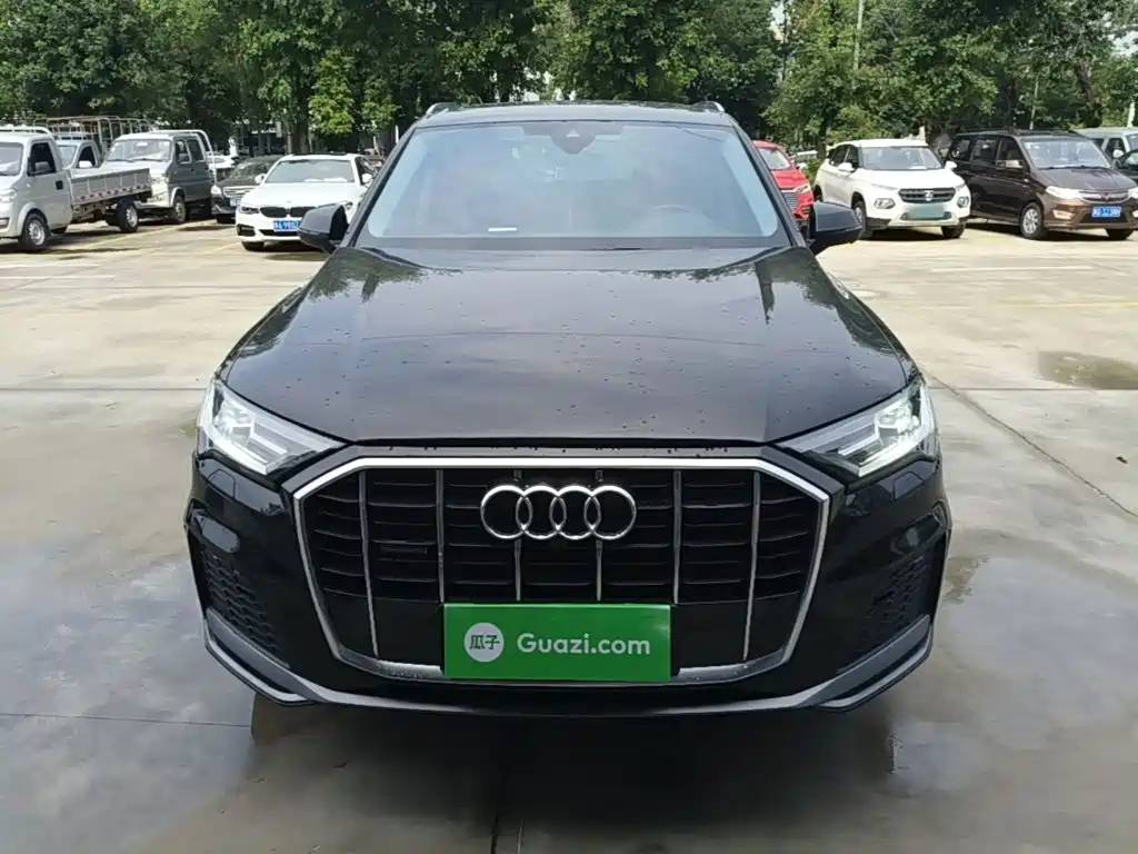 Audi Q7 2023 45 TFSI quattro S line Sport