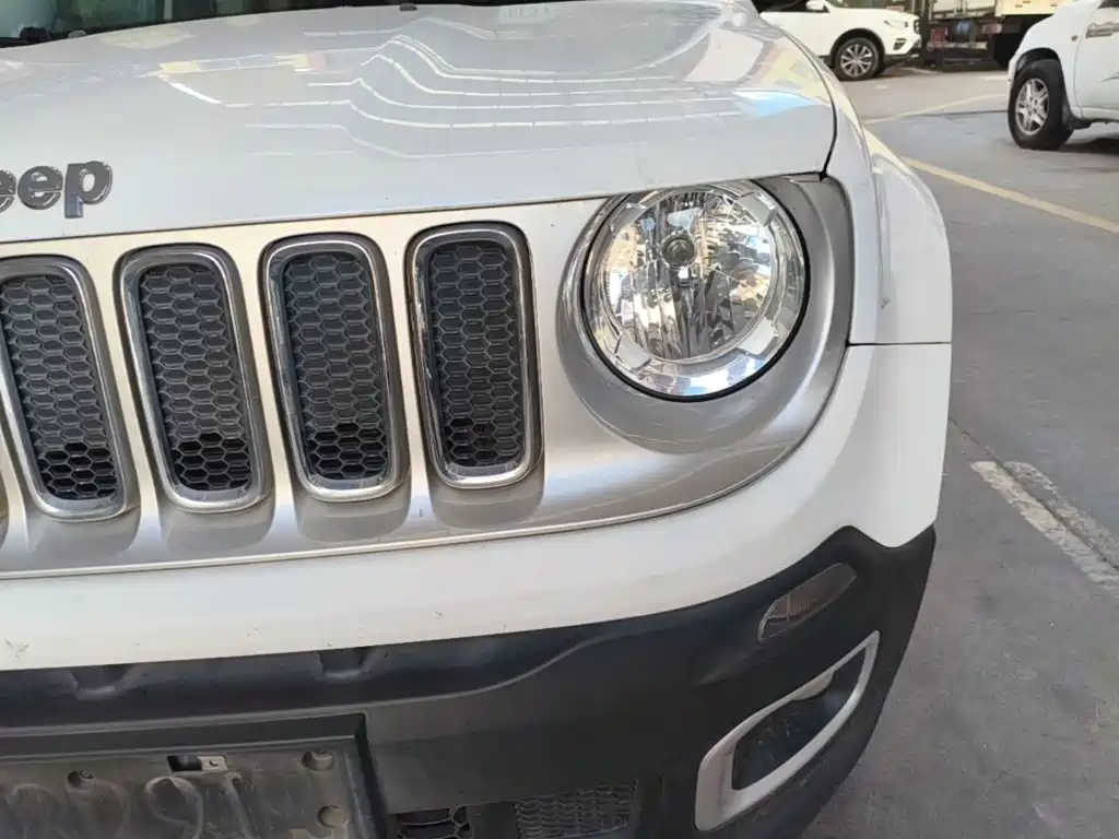 Jeep Renegade — миниатюра 23