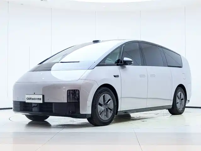 Li Auto IDEAL MEGA 2025